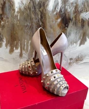 Valentino Nude Rockmance Nude Rockstud Mesh Peep Toe Heels Sz 38.5