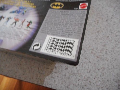 2003 MATTEL DC UNIVERSE BATMAN 6 INCH ACTION FIGURE BATTLE BOARD ROBIN - Picture 8 of 8