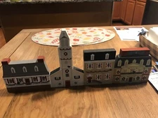 The Cat's Meow Colonial Virginia Christmas - Set of Four