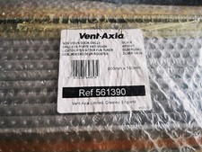 vent axia ref 561390 bezwizyjny grill drzwiowy i kołnierz 600x150mm srebrny