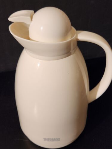 Vintage Thermoskanne mit Griff Kaffee Tee oder Suppe weiß 1 Liter - Bild 1 von 3