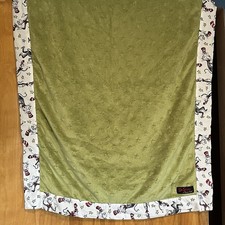Trend Lab Dr. Seuss Cat in the Hat Baby Blanket Green Stars Embossed 30x38 Minky