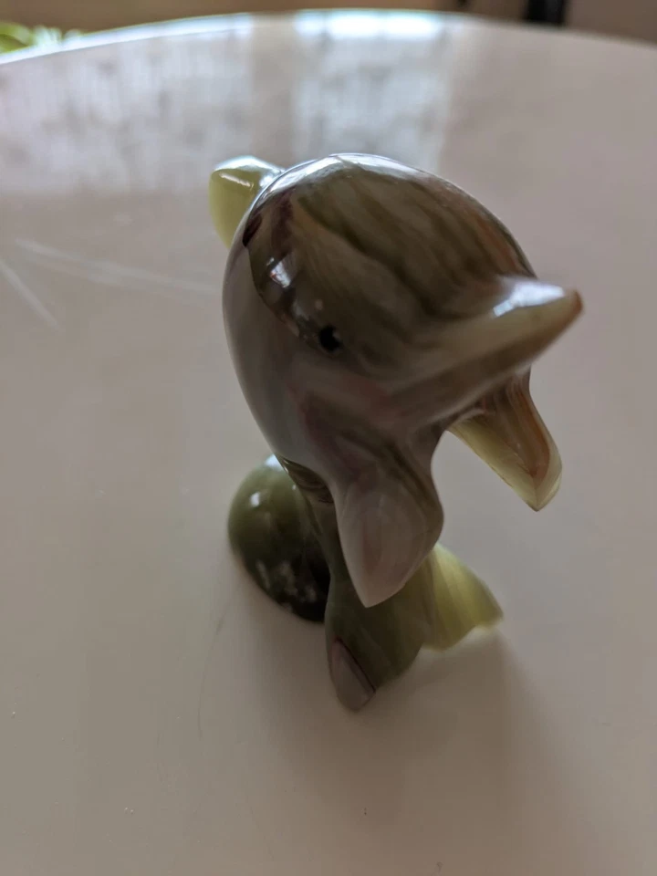 2 Delphine einer aus Glas Blau u. 1 kleiner Delphin aus Marmor grünlich DEKO - Bild 2 von 4