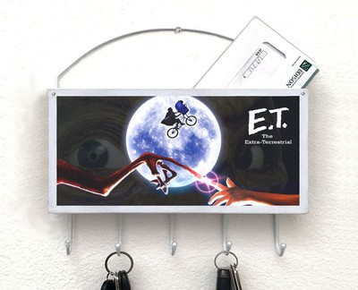 E.T. mailbox, mail organizer, key holder, wall mount
