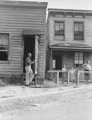Housing Richmond Virginia Twelve dollars a month for three rooms Old Photo