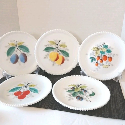 Vintage Westmoreland Milk Glass Luncheon Plates Set Of 5 Handpainted Beaded Edge