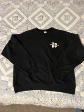 Trader Joe’s Black Crewneck Large