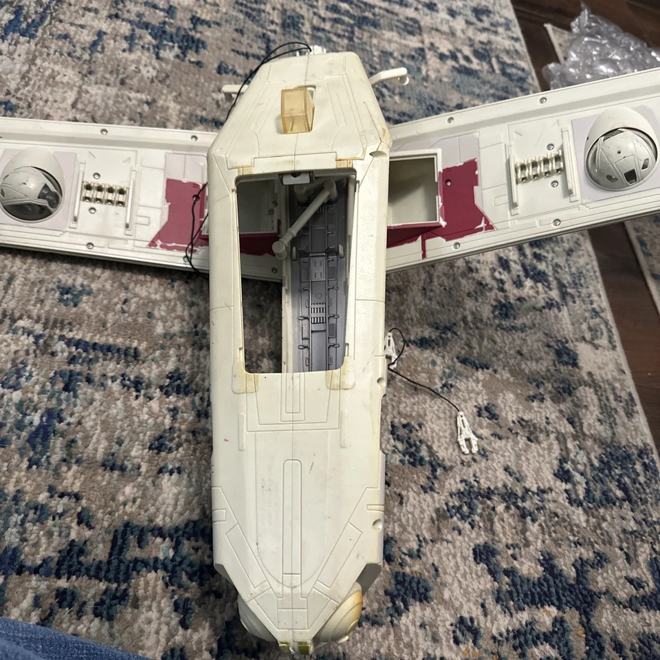 Star Wars Attack of the Clones Republic Gunship 2002 piezas faltantes incompletas Foto 2 de 3