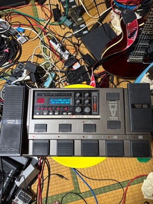 ZOOM Super Player 8080 Multi-Effektpedal für Gitarre