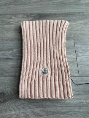 Moncler scarf