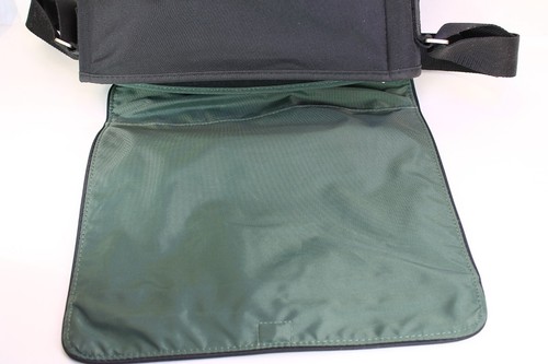 Bose Sound Dock Black Portable Travel Messenger Bag Carry Case Clean, BAG ONLY - Picture 6 of 7