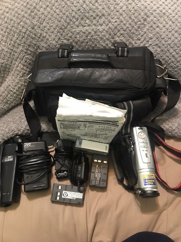 JVC Camcorder GR-SXM250U 600X ZOOM Video Camera Bundle For Repair Or Parts Only