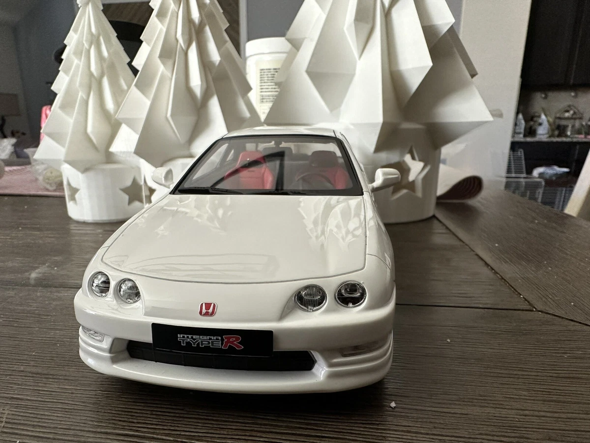 1/18 Otto Mobile Honda Integra Type R