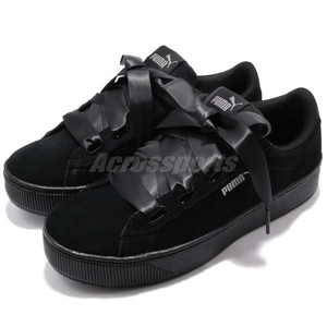 puma nere con fiocco