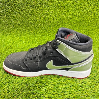 Jordan 1 Mid “Johnny Kilroy” - Black Metallic Silver, US 10.5 men’s pre-owned Jordan 1 Mid Johnny Kilroy for Sale | Authenticity  main image 4