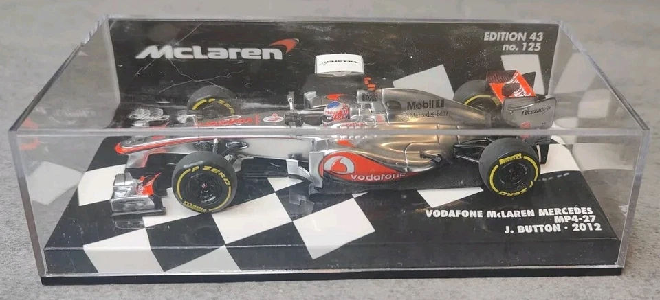 Minichamps Vodafone McLaren Mercedes MP4-27 J Button 2012 530124303 1:43 - Image 2 of 3