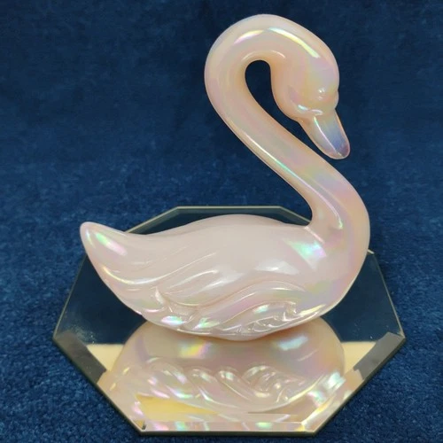 Fenton Glossy Opaque Glass Swan w Mirror Display Plate Vnt Excellent condition