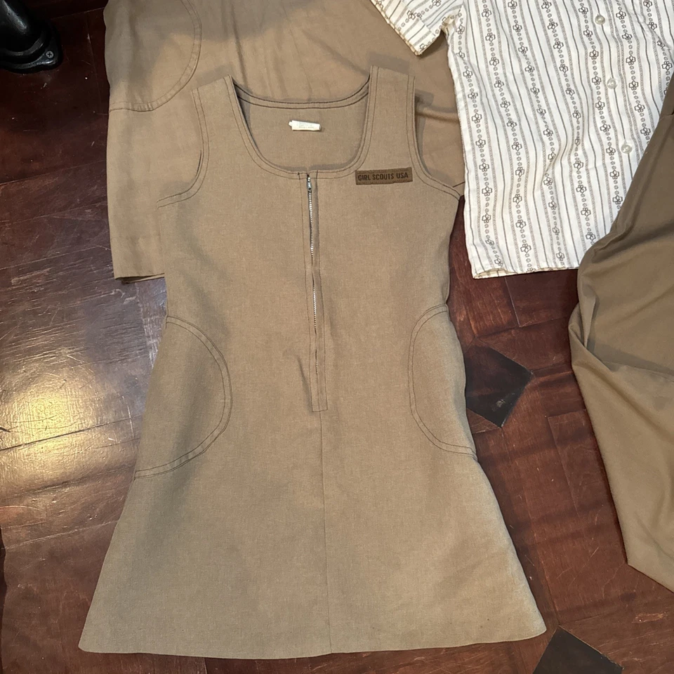 Vtg 70s Brownie Girl Scout Uniform Dress/Sash/Pants/Shirt LOT Brown Sz 6 8 10 12 - Image 3 of 4