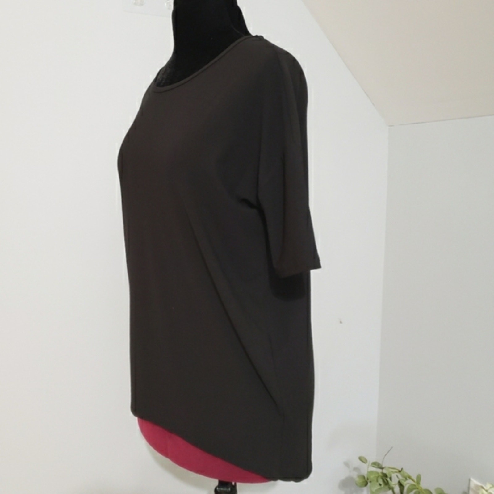 LulaRoe Simply Casual Basic Black Drop Shoulder S… - image 4