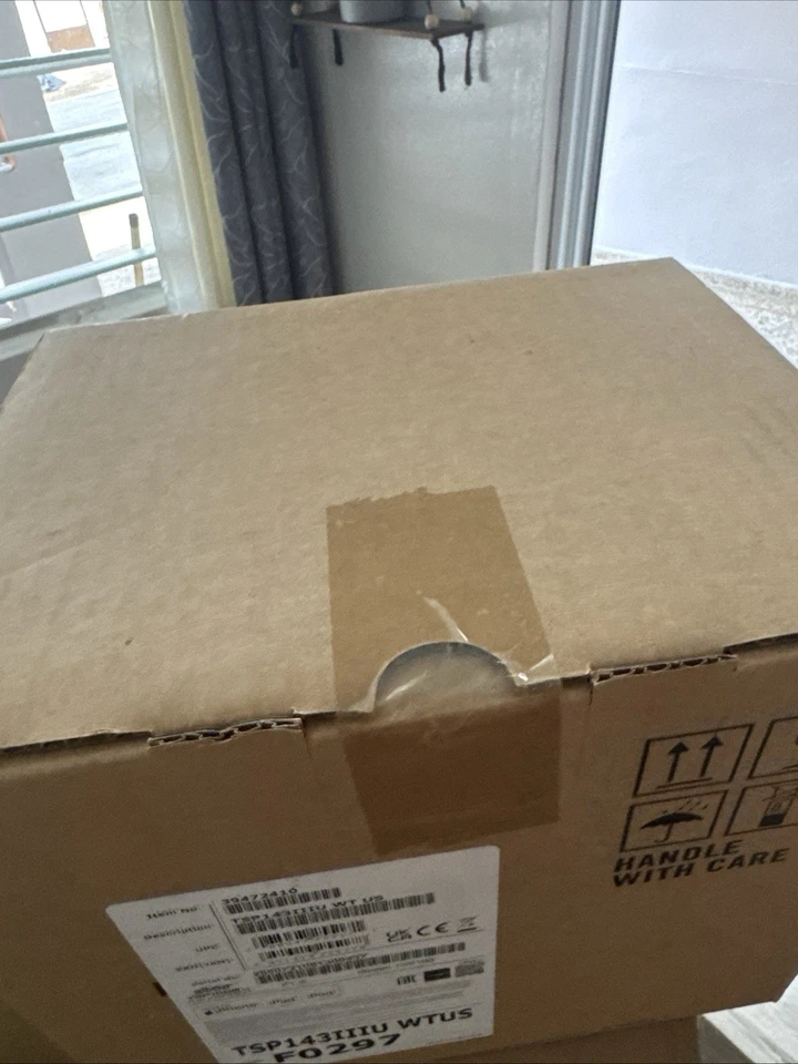 Impresora térmica de recibos USB Star Black TSP143IIIU Foto 2 de 2