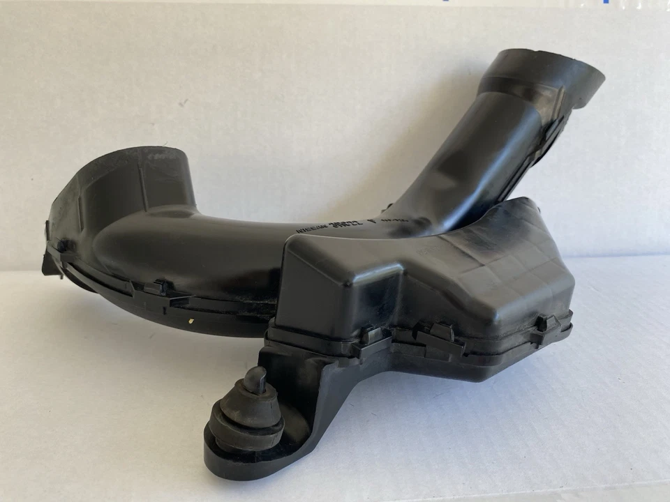 Caja de conductos de aire de admisión genuina OEM Nissan 16554-3RC2B 2013-2019 Sentra Foto 3 de 4