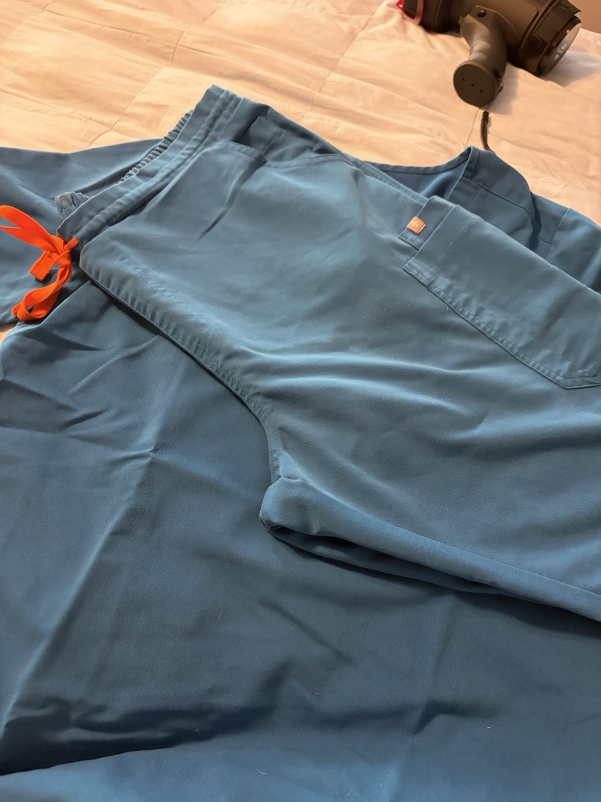 Figs Technical Collection scrubs - image 2