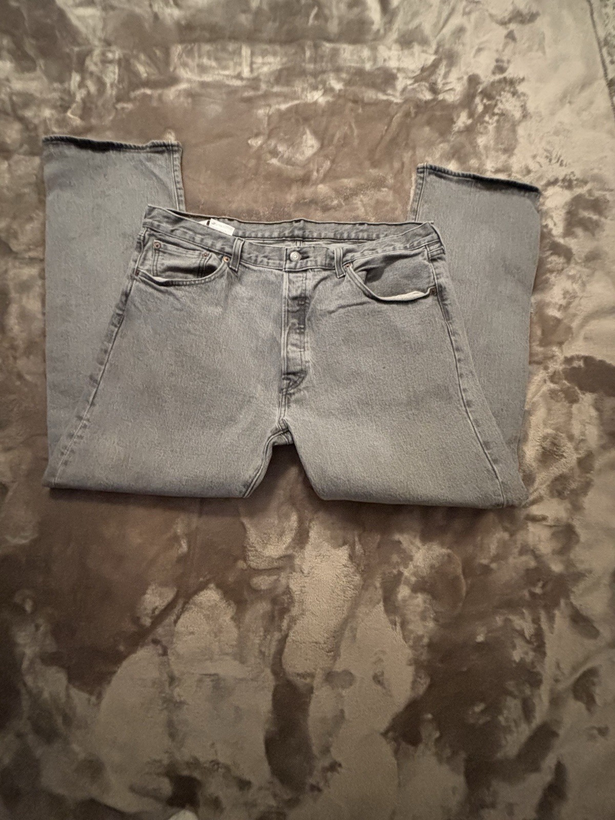 Levi's Jeans Men’s Size 38 Light Gray 501 Button Fly Relaxed Fit Jeans thumbnail 5