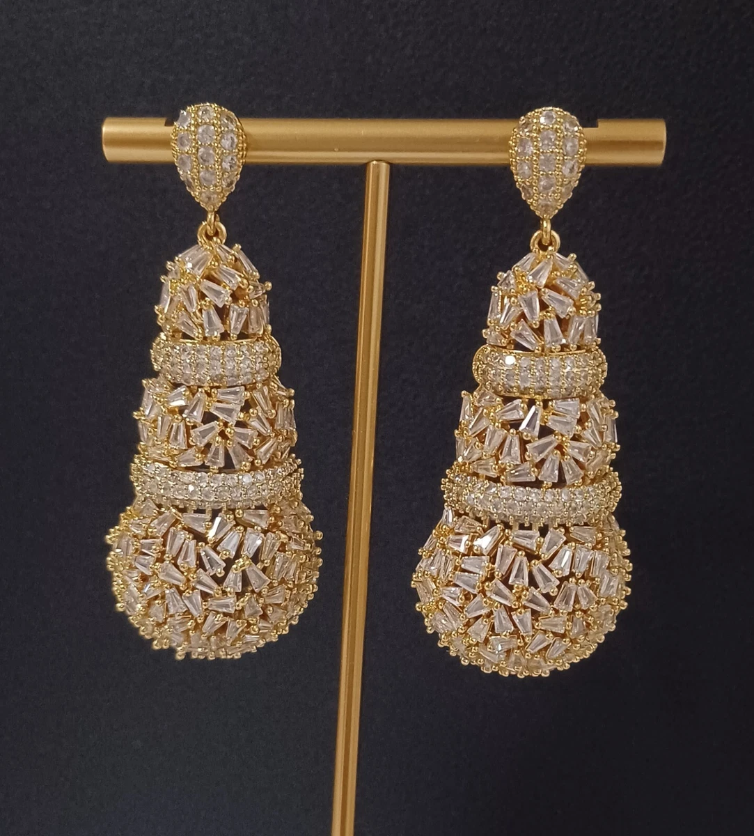 Boucles D'oreille Plaqué Or 18K Avec Strass - Fleur - Neuves Avec étiquettes