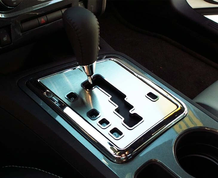 Placa de cambio de transmisión automática Challenger 5.7 SRT8 2008-2014 cepillada Foto 4 de 4