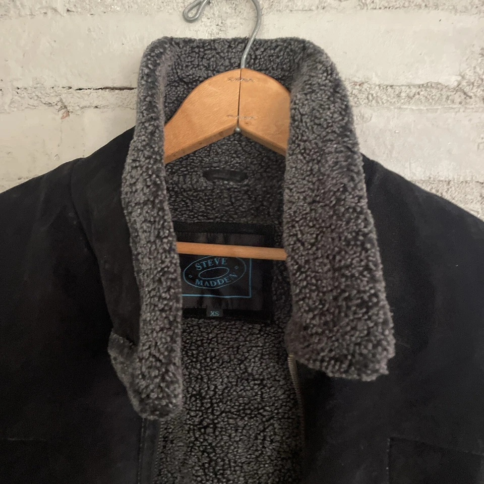 Chaqueta de moto Steve Madden negra de gamuza XS Foto 2 de 4