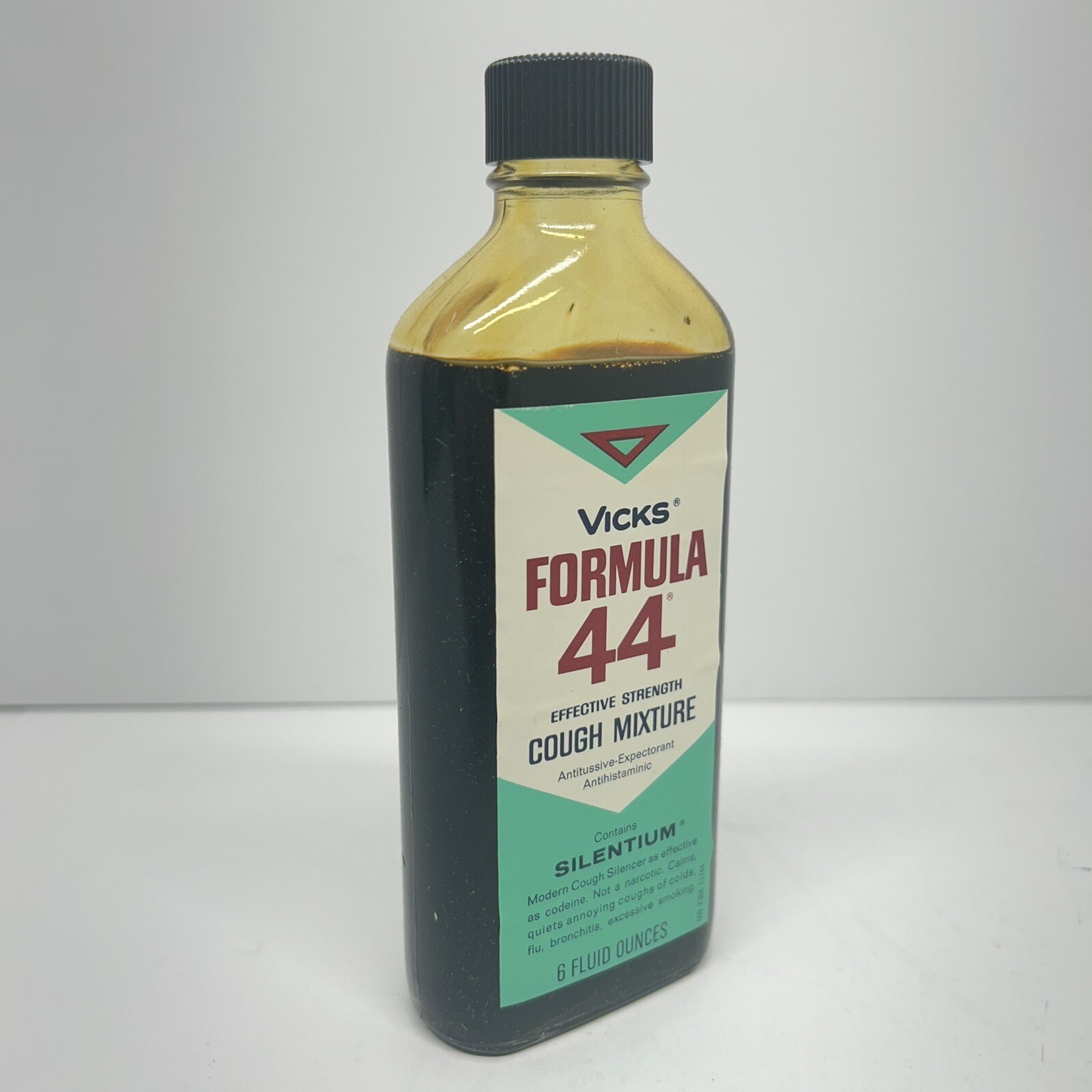 Vicks Formula 44 Cough Mixture Medicine 6oz Movie Prop 1960’s 1970’s