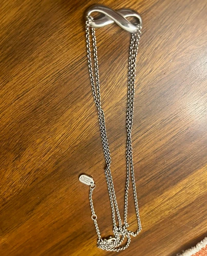 Retired infinity James Avery pendant  necklace in EUC !!! Authentic! 18” - product listing photo