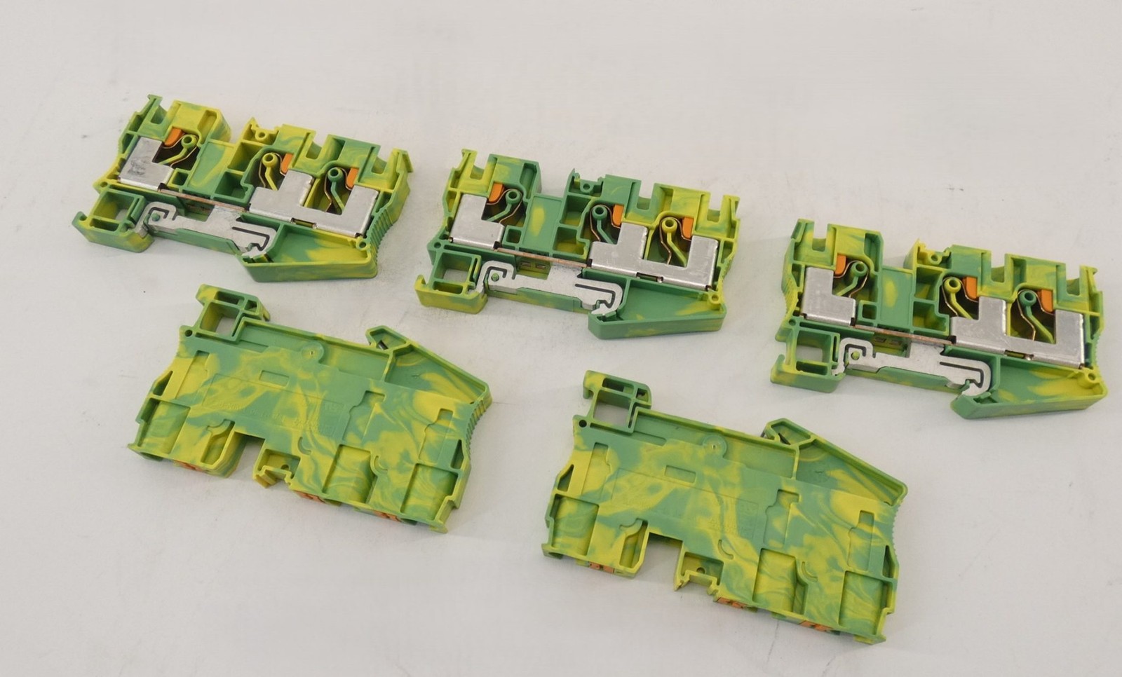 *Lot of 5* Phoenix Contact PT 10-TWIN-PE Protective Conductor Terminal Block
