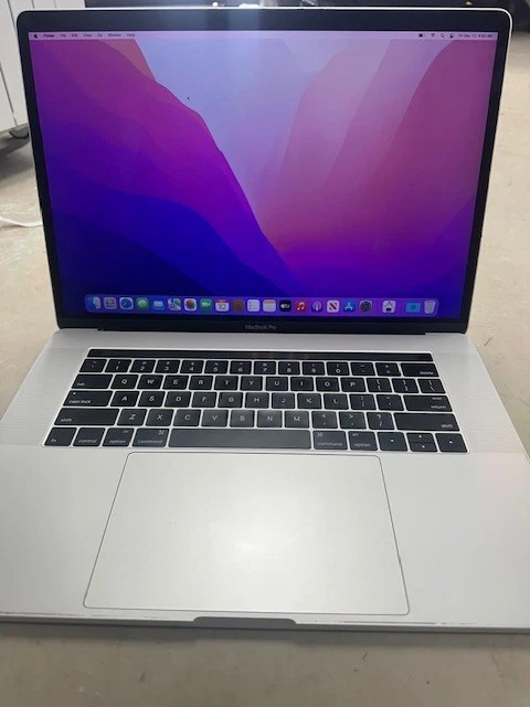 MacBook本体 MacBook Pro 2016 i5 16GB HDD258GB Amazon.com: Apple 2016 MacBook Pro with 2.7GHz quad-core with