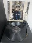 THE BEATLES - HEY JUDE - YEX 981-1; 982-1. PCS 7184 - LAMINATED SLEEVE