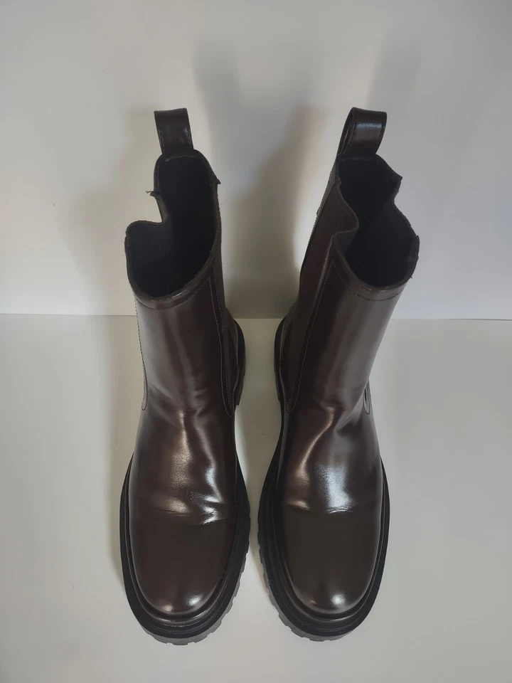 ZARA Flat Ankle Boots W/Track Soles. Brown. EUR 39. - Image 4 of 4