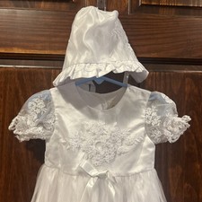 Niubao Baby Christening Dress Outfit Gown and Bonnet 9 months 32  long 3 Layers