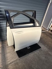 T&uuml;r Beifahrert&uuml;r vorne rechts Weiss 650 Mercedes W246 B-Klasse