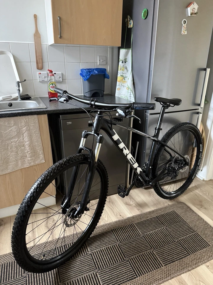 Trek Marlin Mountain Bike - Image 3 of 4