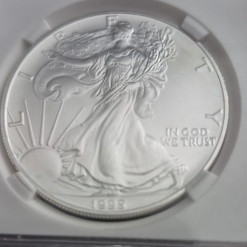 U.S. Mint American Eagle 1995 Silver Bullion Coin 1 oz .999 Fine Silver