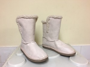 girls winter boots size 4