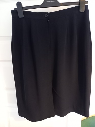 Black Mani skirt suit - Picture 4 of 7