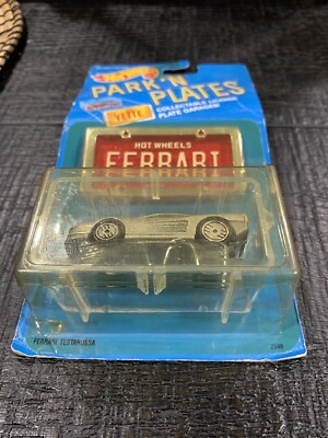 Hot Wheels 1989 Park 'N Plates Silver Ferrari Testarossa w/Red