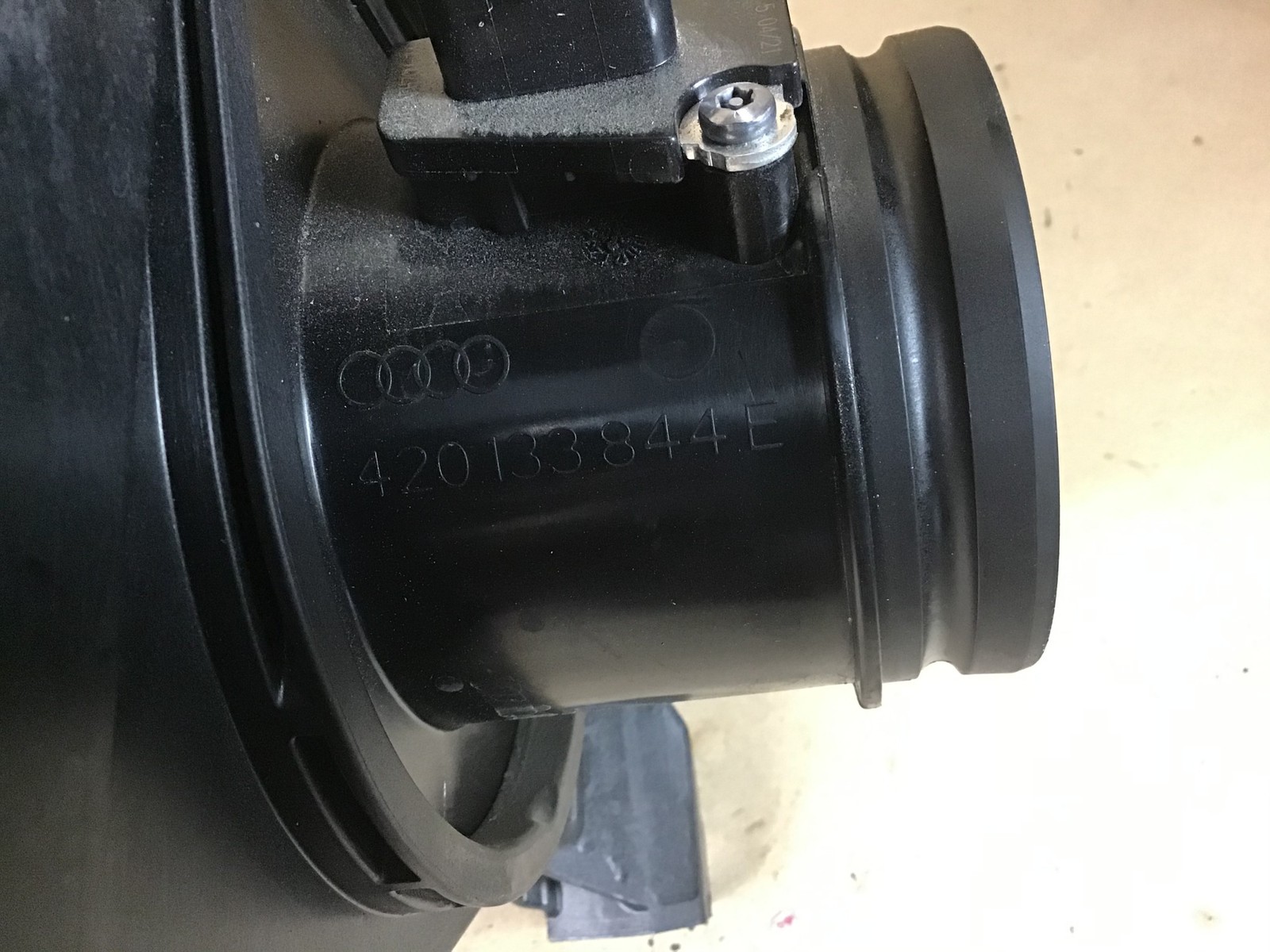 Audi R8 2022 Rear Right Passenger Air Cleaner Filter Box Flow Sensor 18-23 ; :O