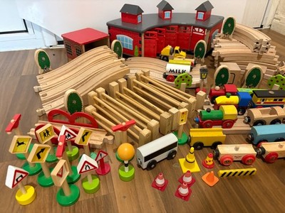 Massives Universal Holzeisenbahn Schienen Set Lot-Bigjigs BRIO John Lewis Landschaft