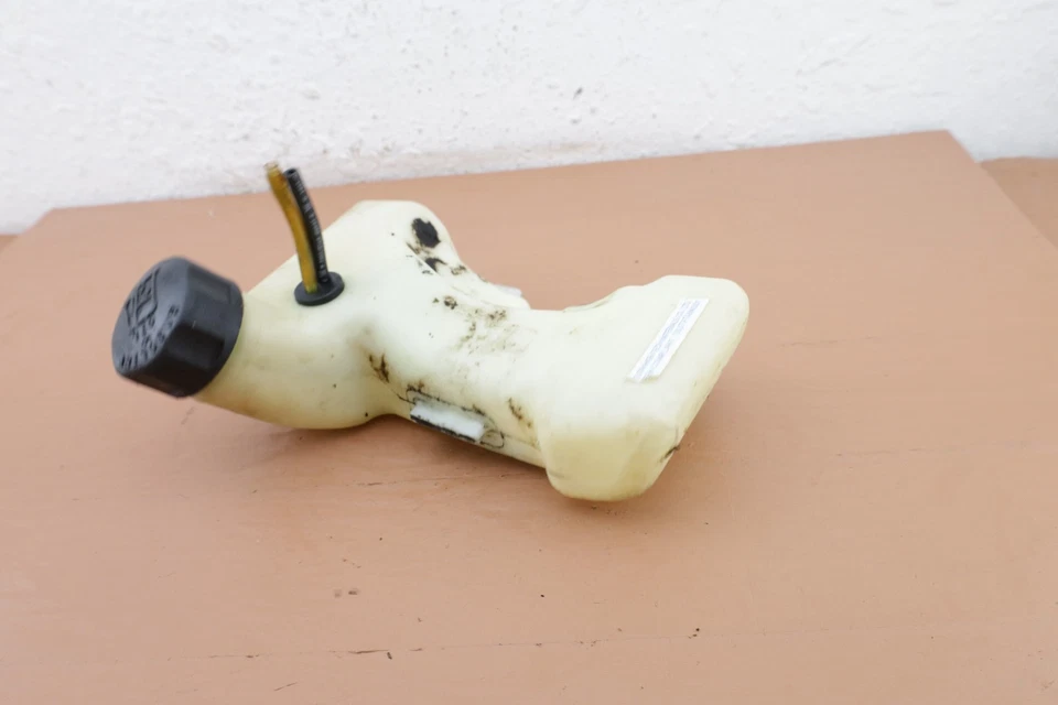 Dolmar MS-27 C Recortadora de cuerdas OEM Tanque de combustible Foto 3 de 4