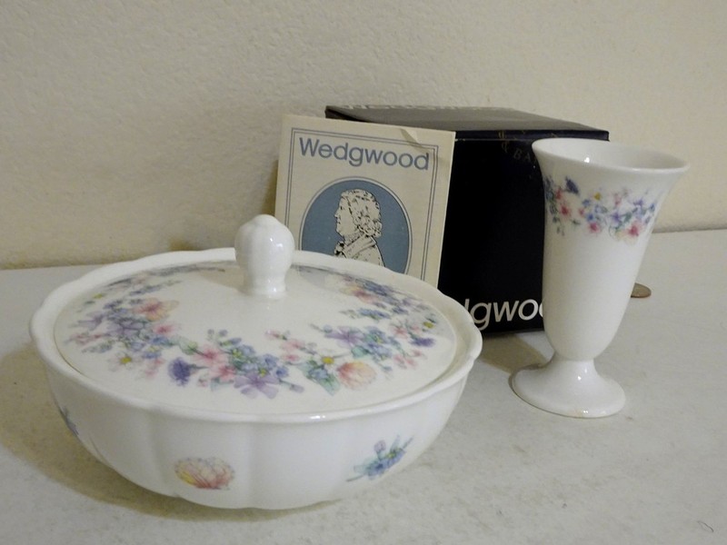 2 Wedgwood Bone China Angela covered bowl small vase floral pastels box