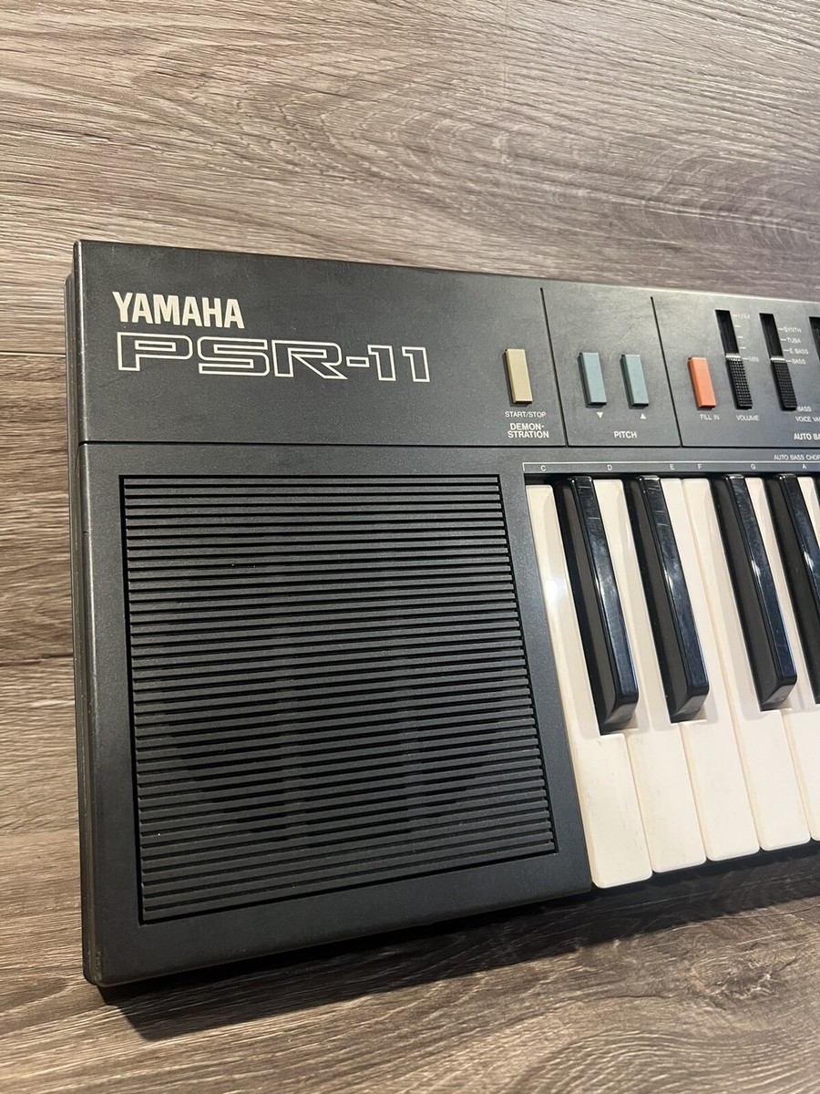 Yamaha Psr-11 Keyboard Electronic Synth Piano Portatone Vintage 49