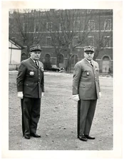 France, le général Conze et le colonel Debrosse   Tirage argentique  18x24 