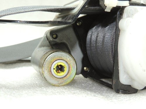 Cinturón de seguridad delantero derecho OEM Suzuki Grand Vitara II 84902-82DL1-LA5 - Imagen 5 de 6